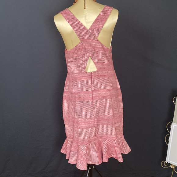 Banana Republic Cris-Cross Back Dress - Picture 6 of 10